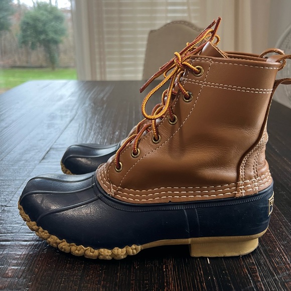 L.L.Bean Women’s 6″ Bean Boots Brown Leather Duck Boots Size 8 Narrow 8N ?? - Picture 2 of 16
